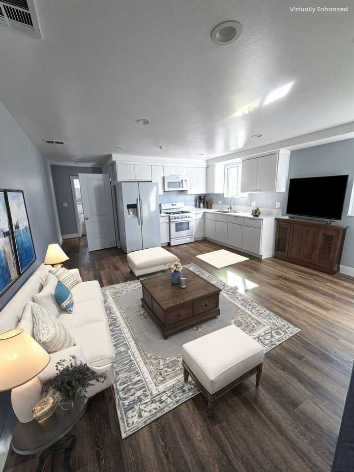 608 E 29th St - Photo 2 of 48