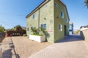 featured image of 2833 East 6th Street #2833