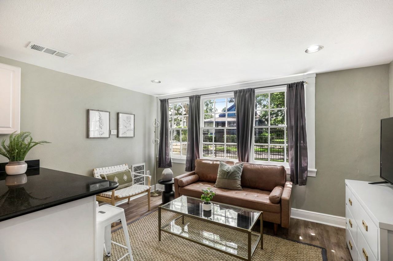 838 Lowerline St - Photo 3 of 7