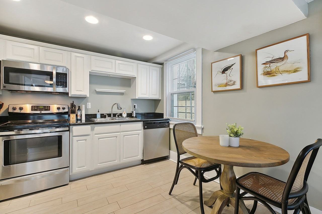 838 Lowerline St - Photo 4 of 11