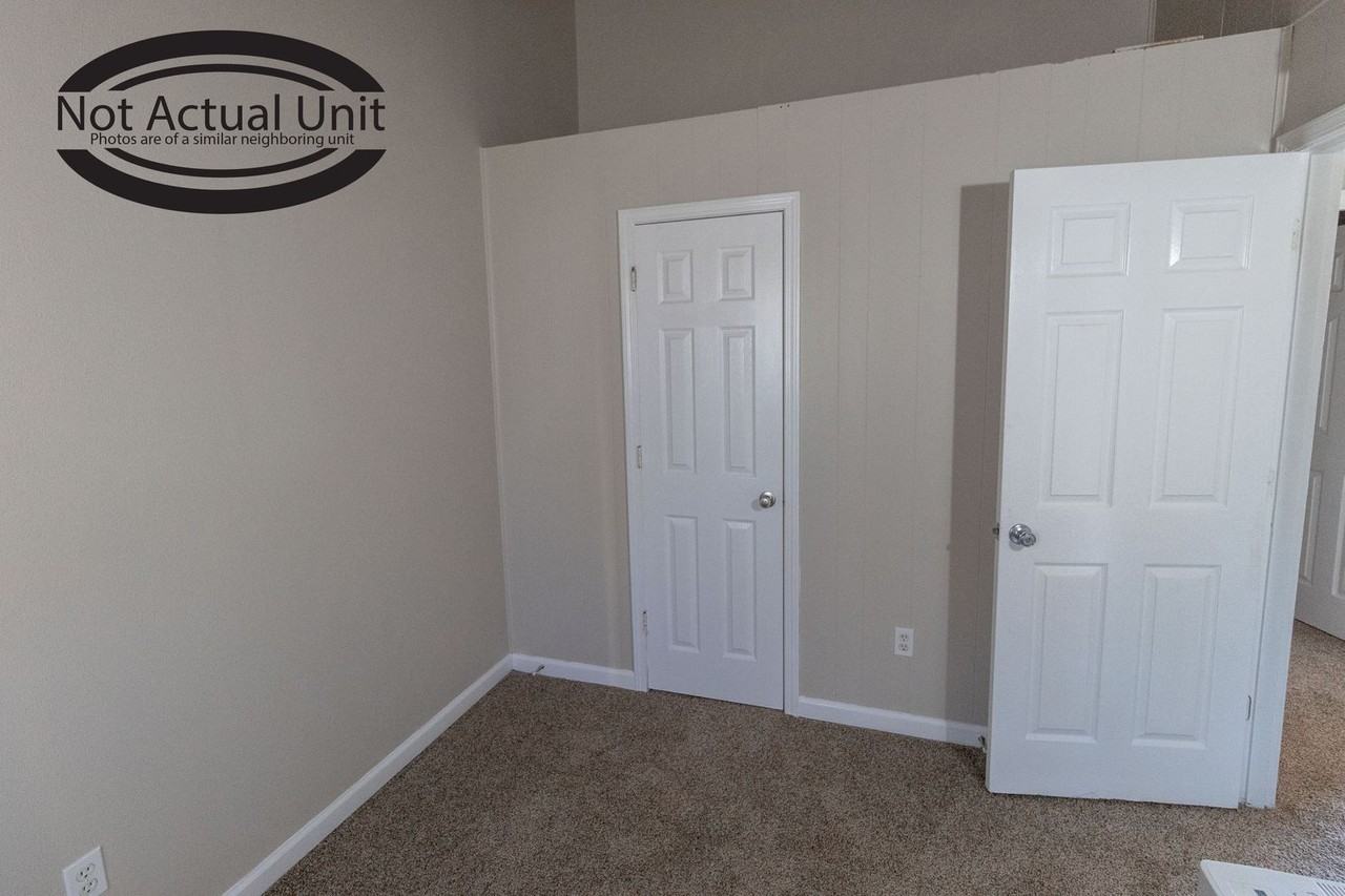 7313 N Moberly Dr #B - Photo 7 of 12