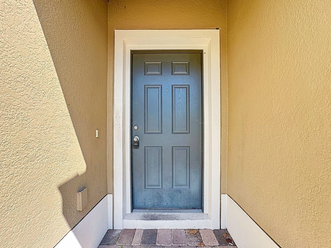 662 Vitoria Rd - Photo 2 of 39