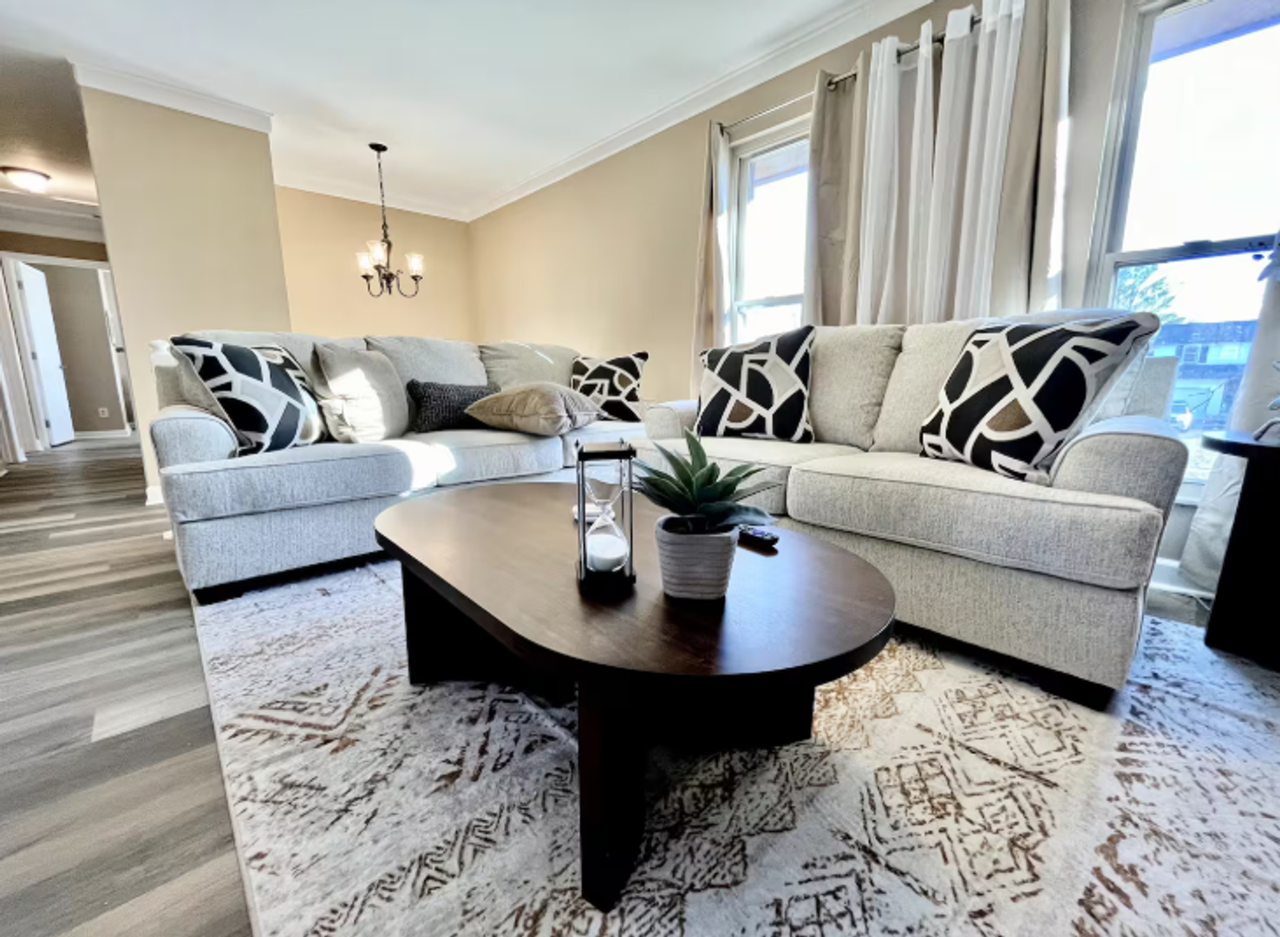 9695 Whippoorwill Ln - Photo 4 of 30