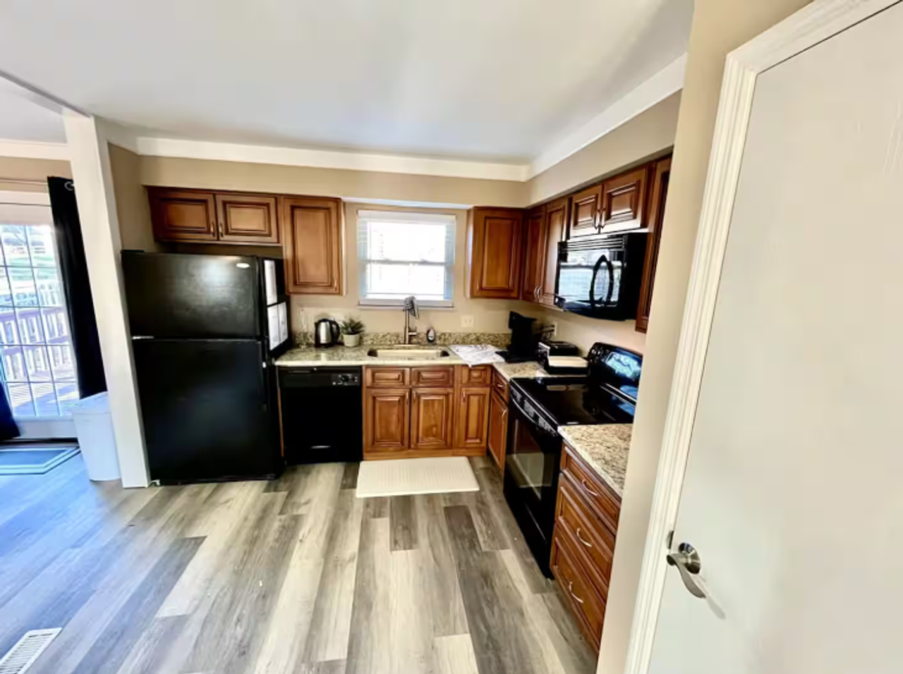 9695 Whippoorwill Ln - Photo 6 of 30