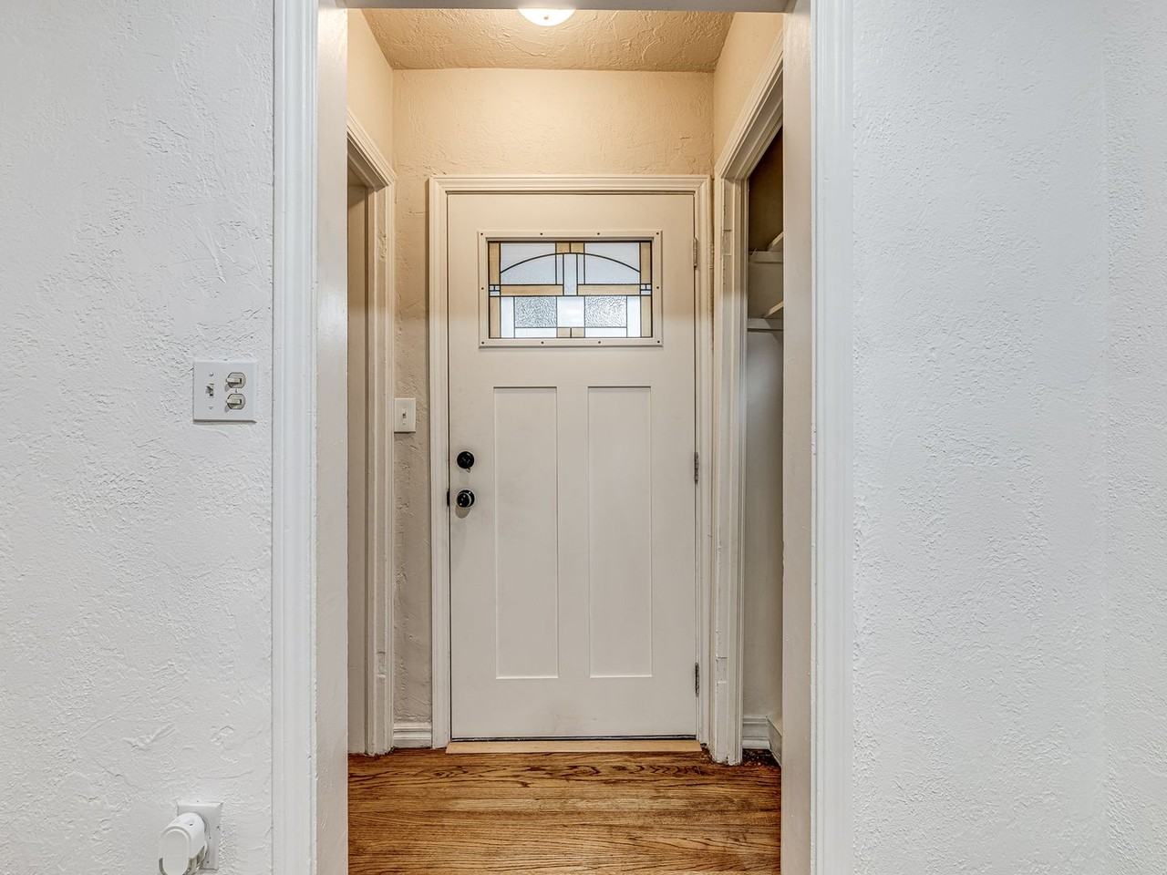 2525 Nw 32nd St - Photo 2 of 36