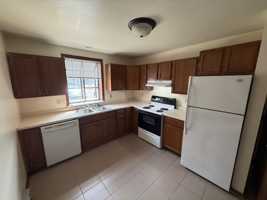 featured image of 231 N Burritt Ave