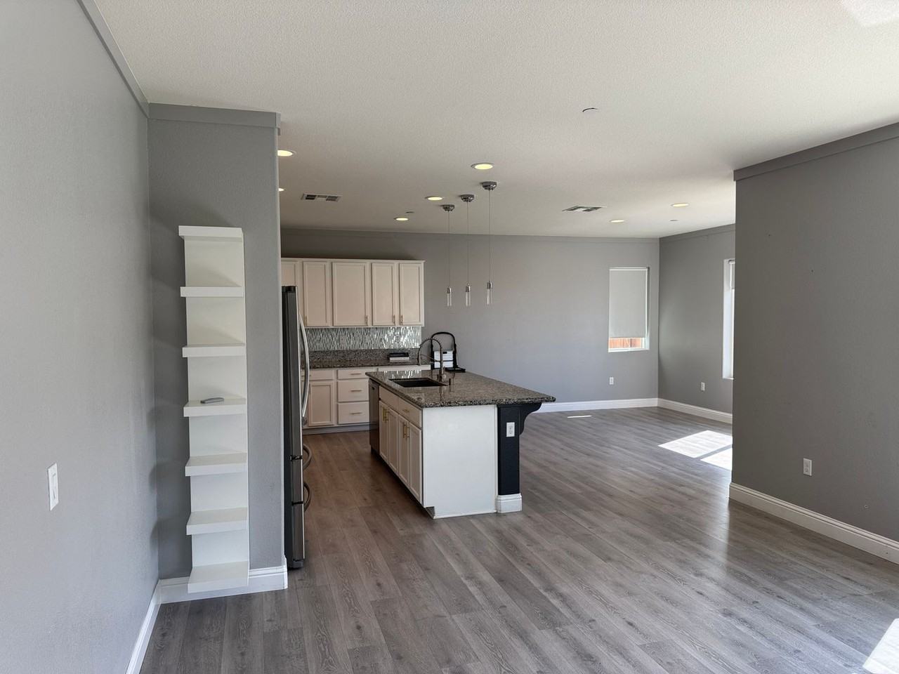 21161 Cabernet Drive - Photo 5 of 29