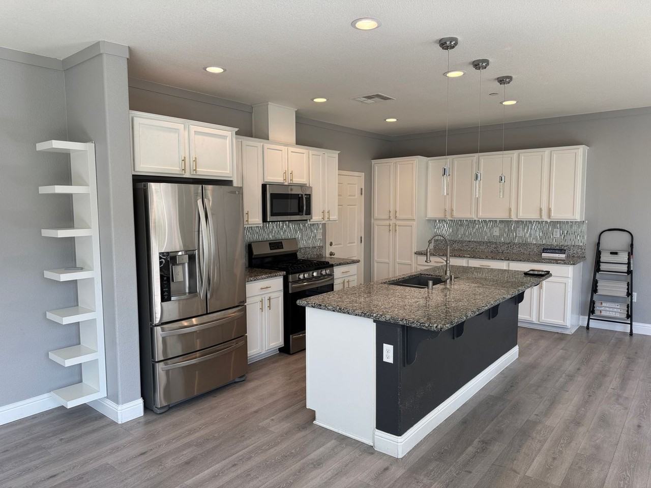 21161 Cabernet Drive - Photo 6 of 29