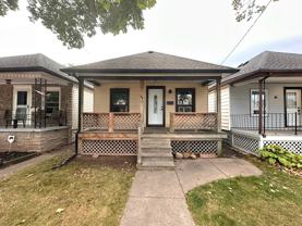 39 Huxley Avenue North #UPPER - Photo 1 of 1