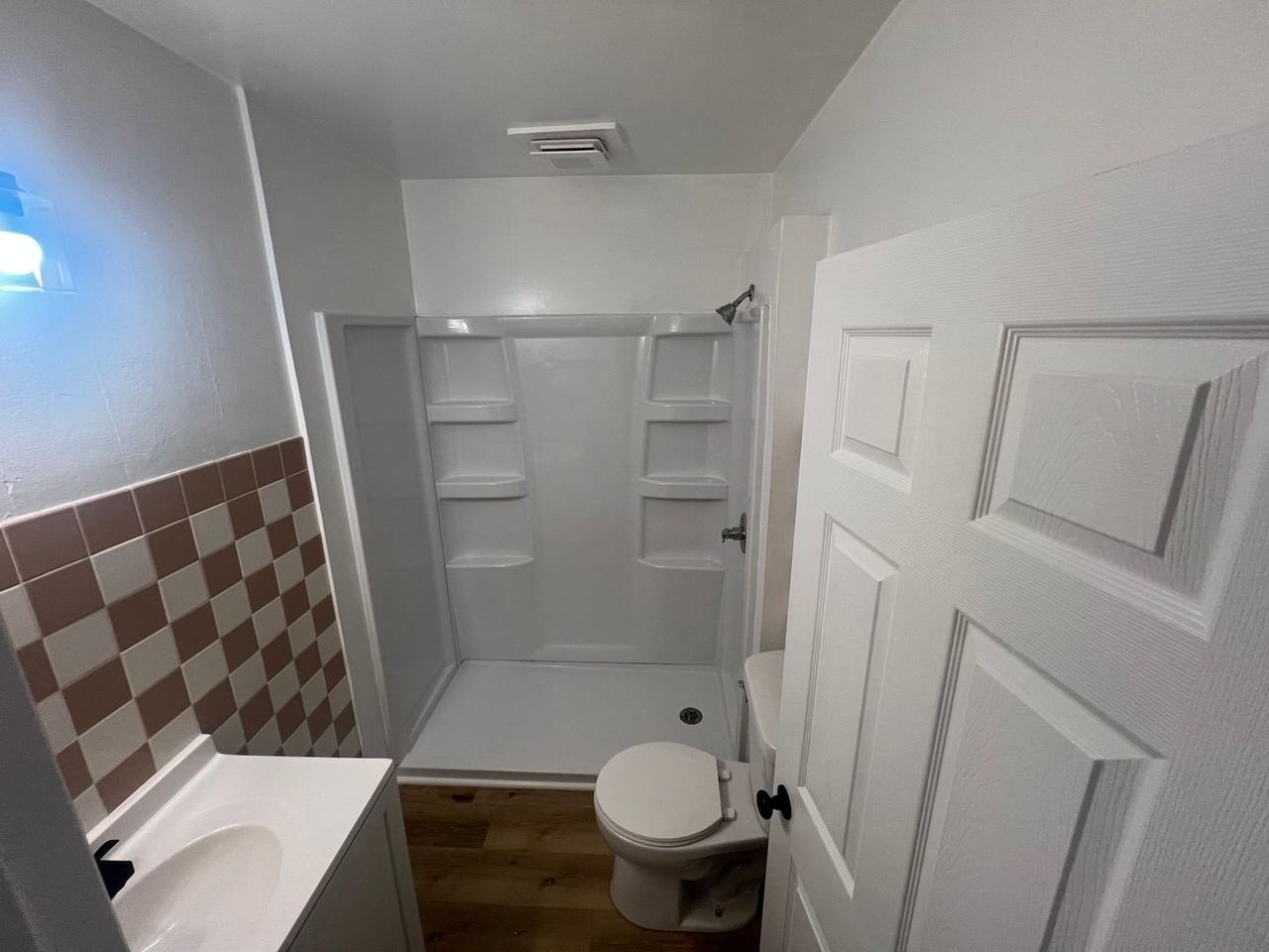 313 1/2 9th Ave - Photo 2 of 8