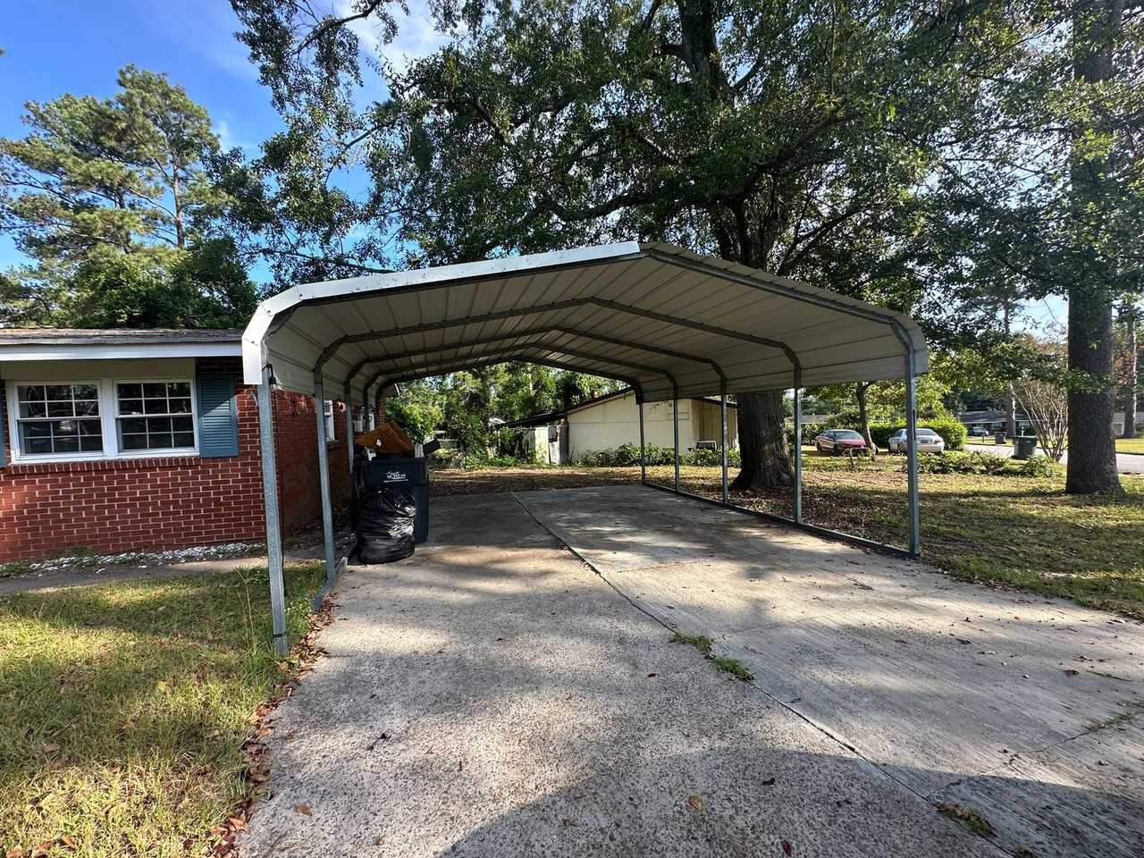 3331 Tanglewood Drive - Photo 2 of 33