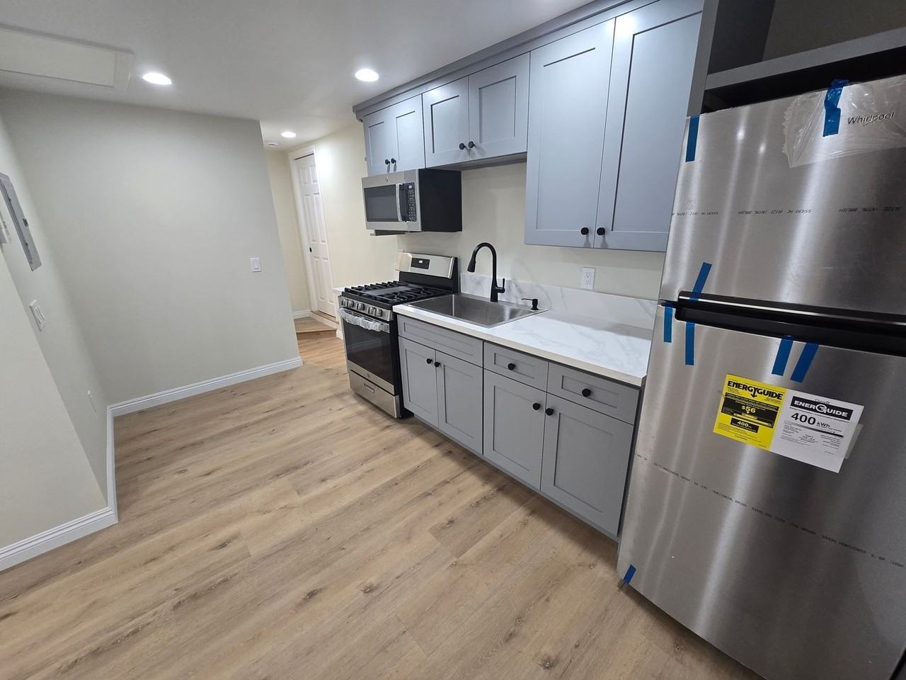 13938 Ragus St - Photo 2 of 7