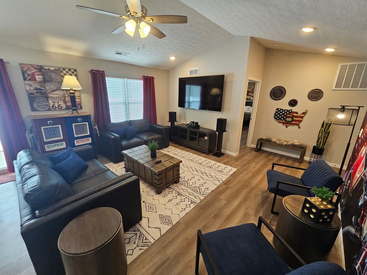 812 Pierson Rd - Photo 3 of 38