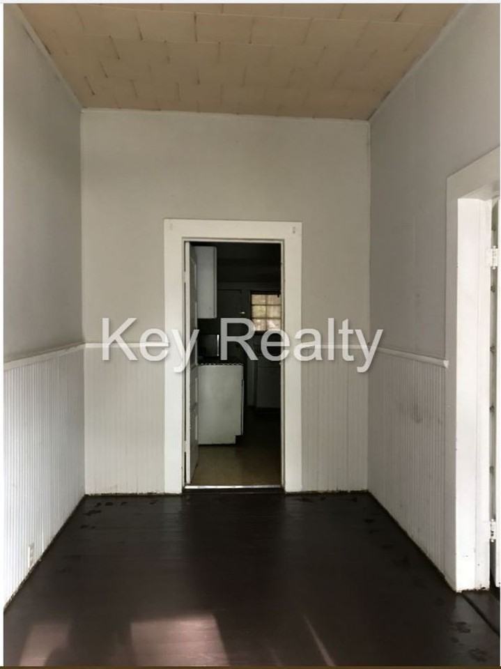 1802A Marye St - Photo 2 of 8