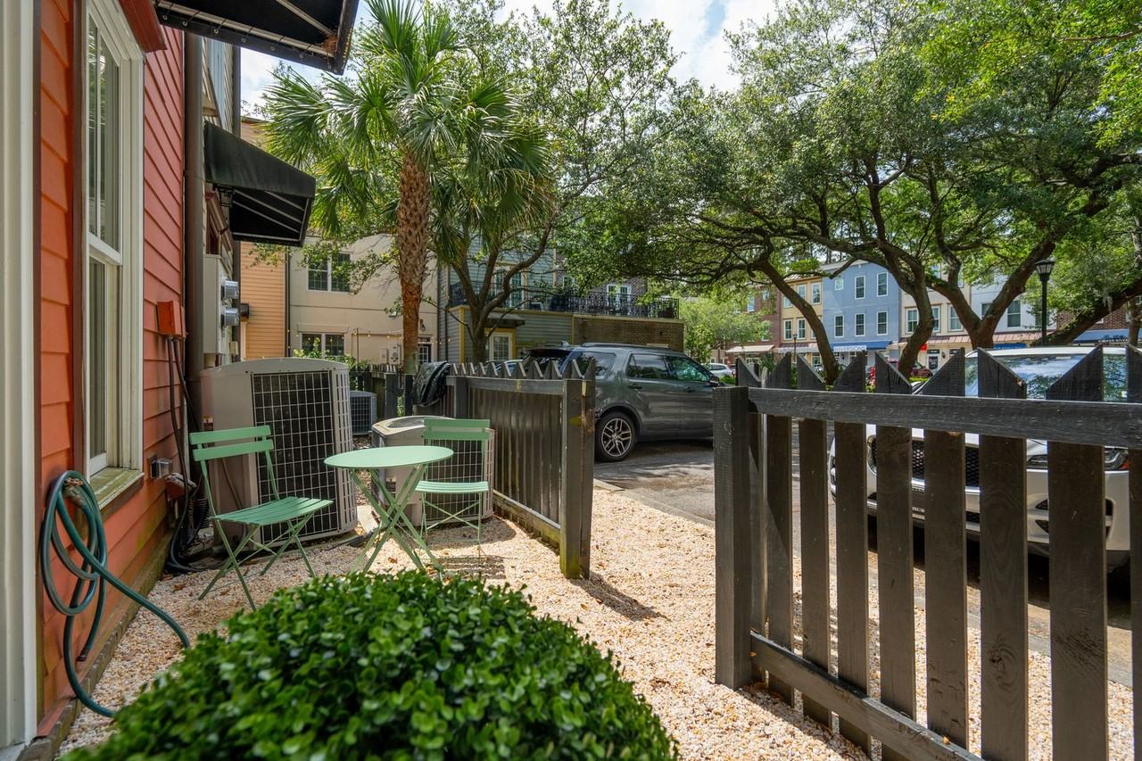 728 S Shelmore Blvd #201 - Photo 6 of 50