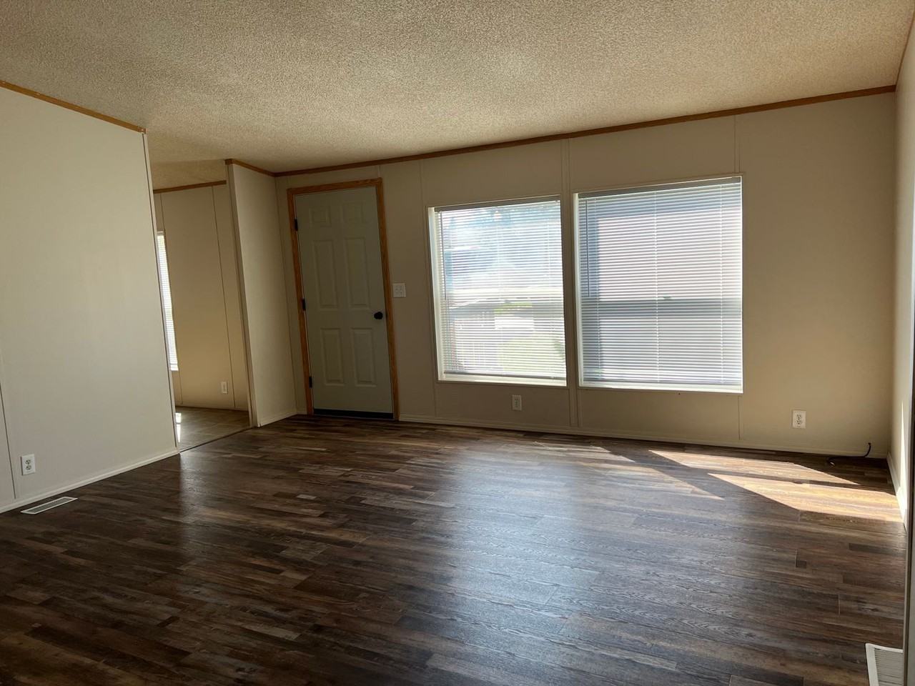 217 Silver Maple Dr - Photo 5 of 17