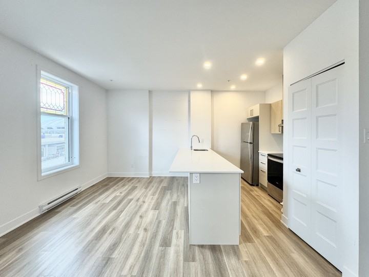 2693 Boulevard Pie-Ix - 304 #304 - Photo 3 of 10