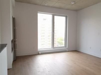 2300 Rue Tupper #1003 - Photo 6 of 9