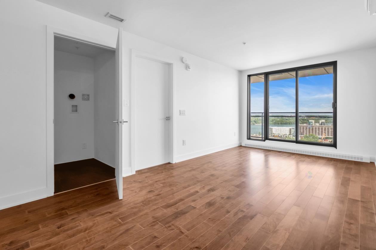 1220 Boulevard René-Lévesque Est #2102 - Photo 7 of 10