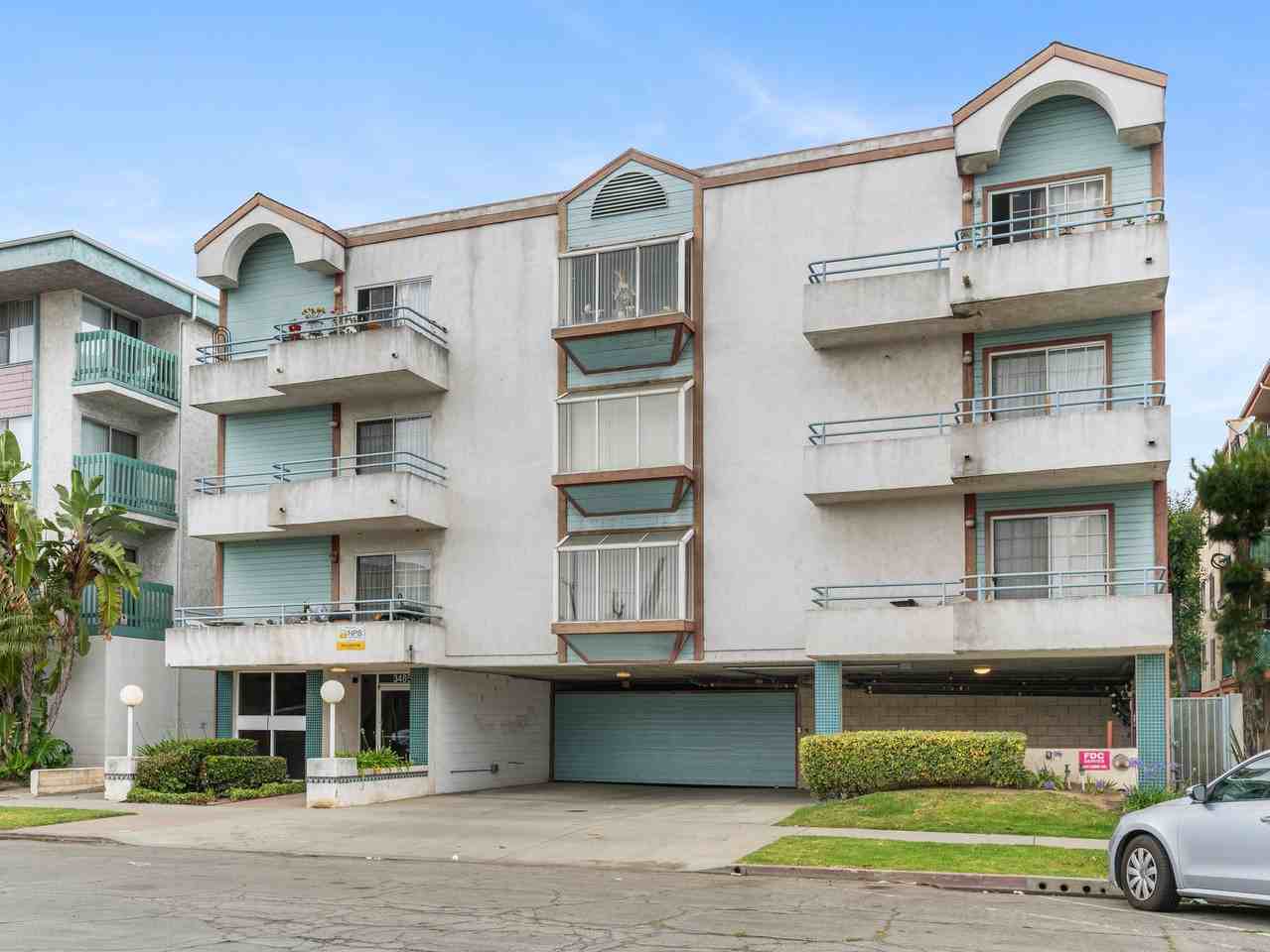 3485 Linden Ave - Photo 3 of 4