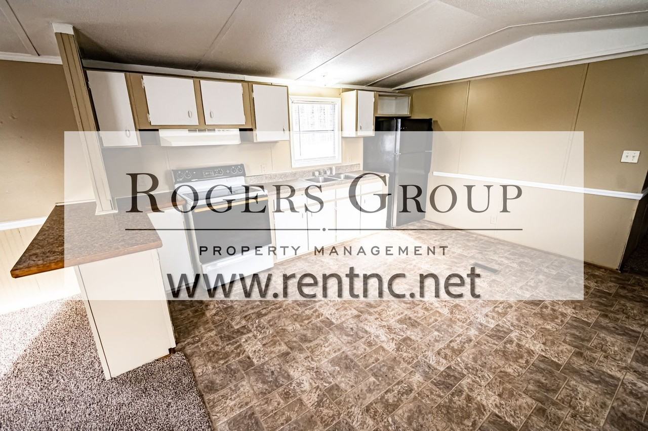 13 Flat Rock Ln - Photo 2 of 8