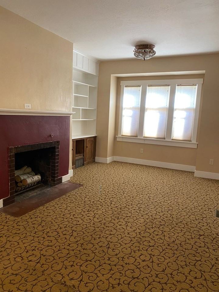 534 S 1st St W - Photo 2 of 12