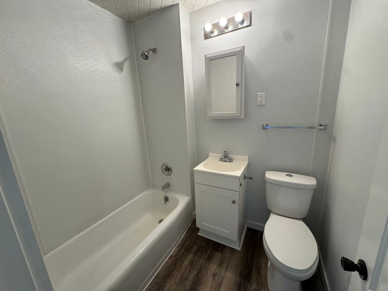 1533 24th Ave - Photo 4 of 13