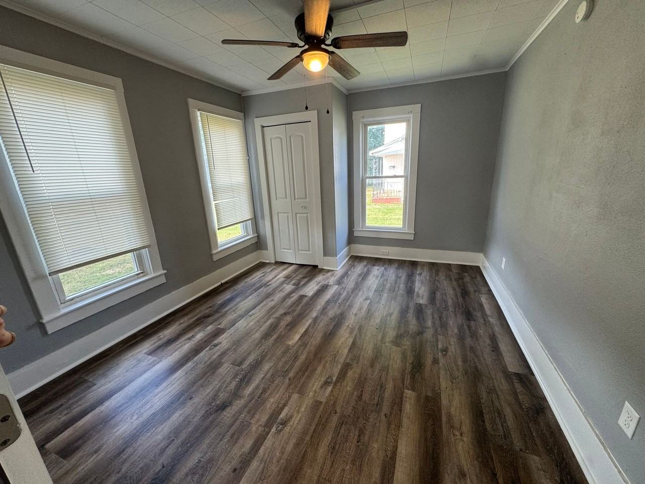 1533 24th Ave - Photo 5 of 13