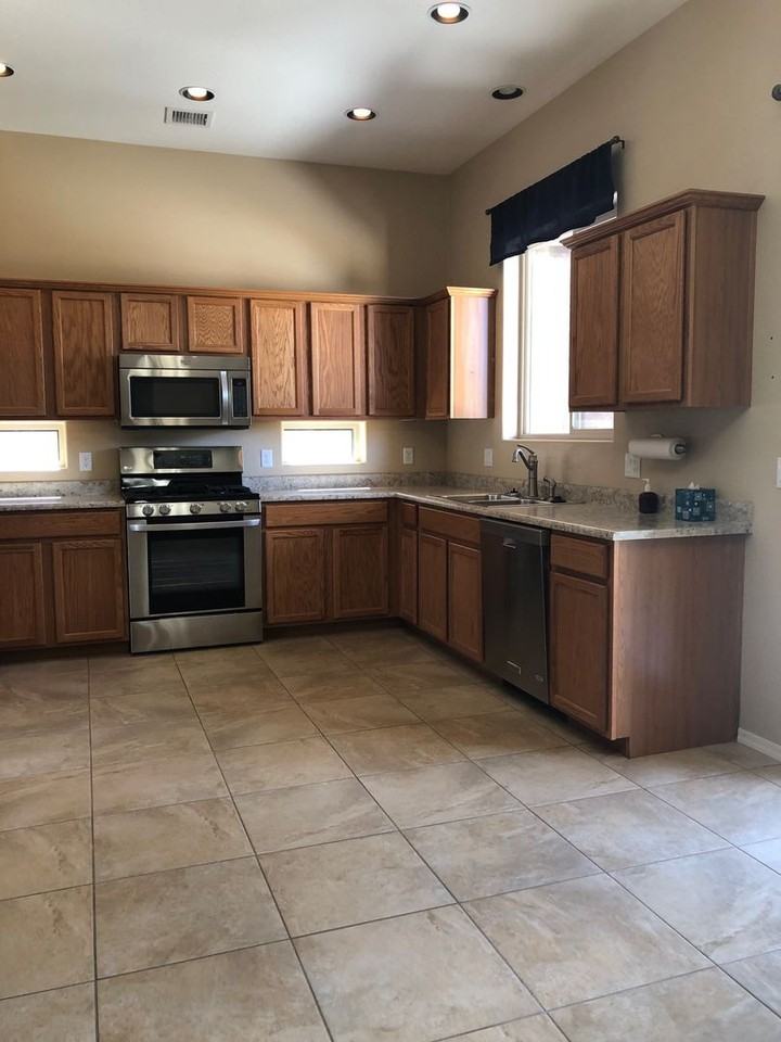 6314 E Boothwyn St - Photo 3 of 24