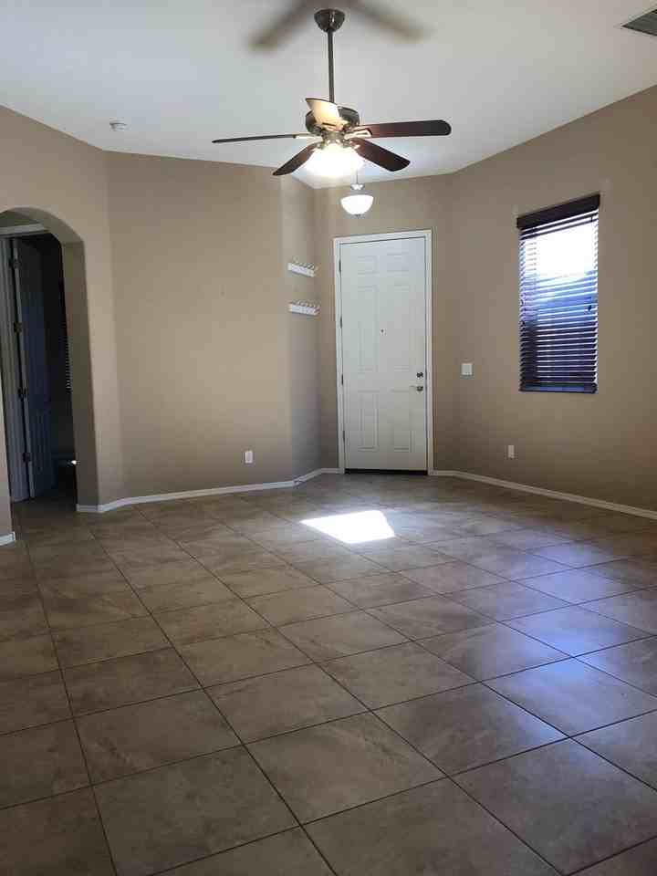 6314 E Boothwyn St - Photo 5 of 24