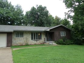 2211 Browning Ave - Photo 1 of 1