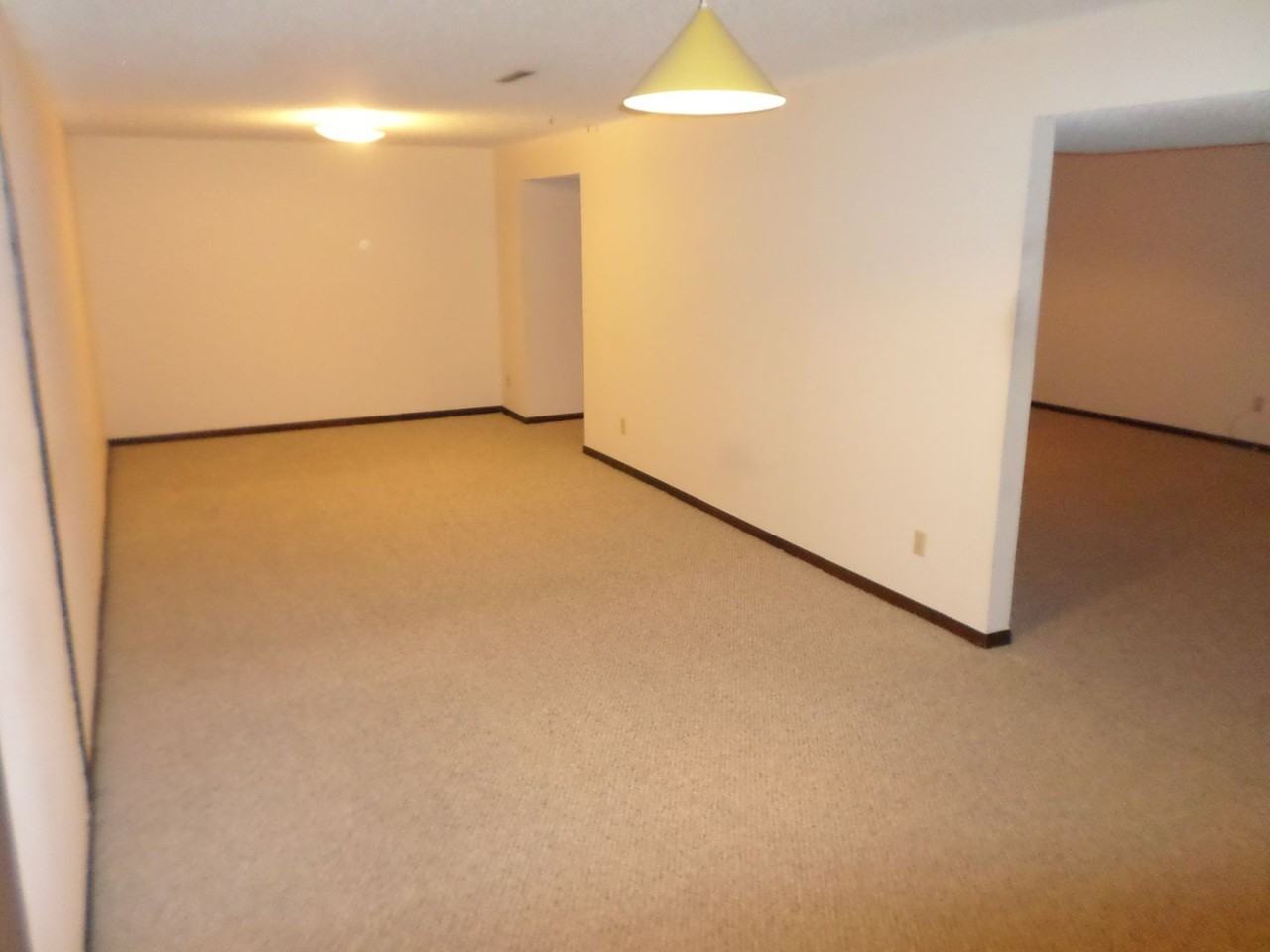 2211 Browning Ave - Photo 2 of 20