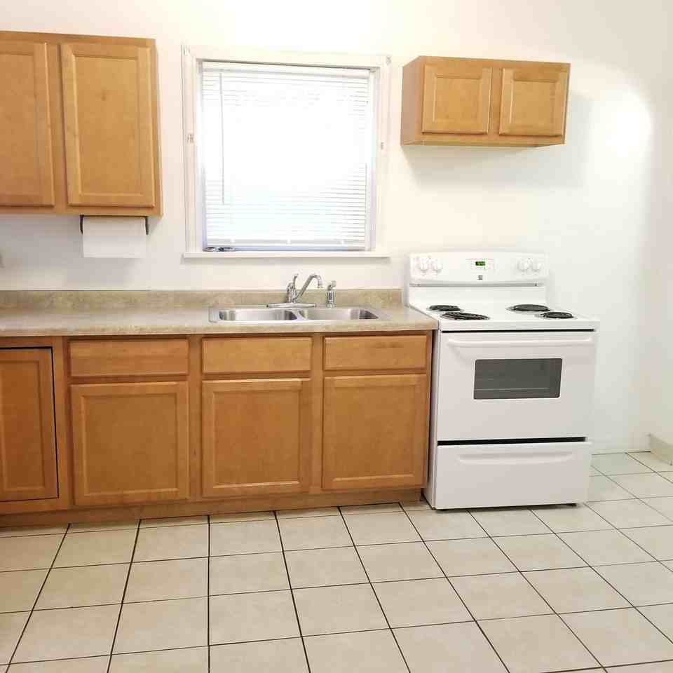 5813 Grand Ave - Photo 6 of 8