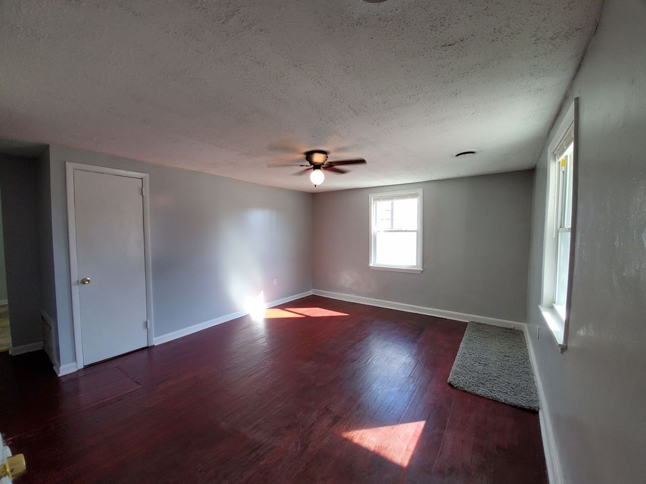 2220 Murchison Rd - Photo 2 of 17