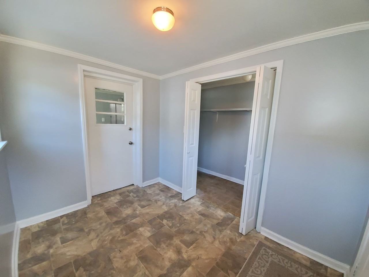 2220 Murchison Rd - Photo 7 of 17