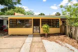212 E Towne Pl - Photo 1 of 1
