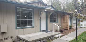 featured image of 360 Carter Ave #4
