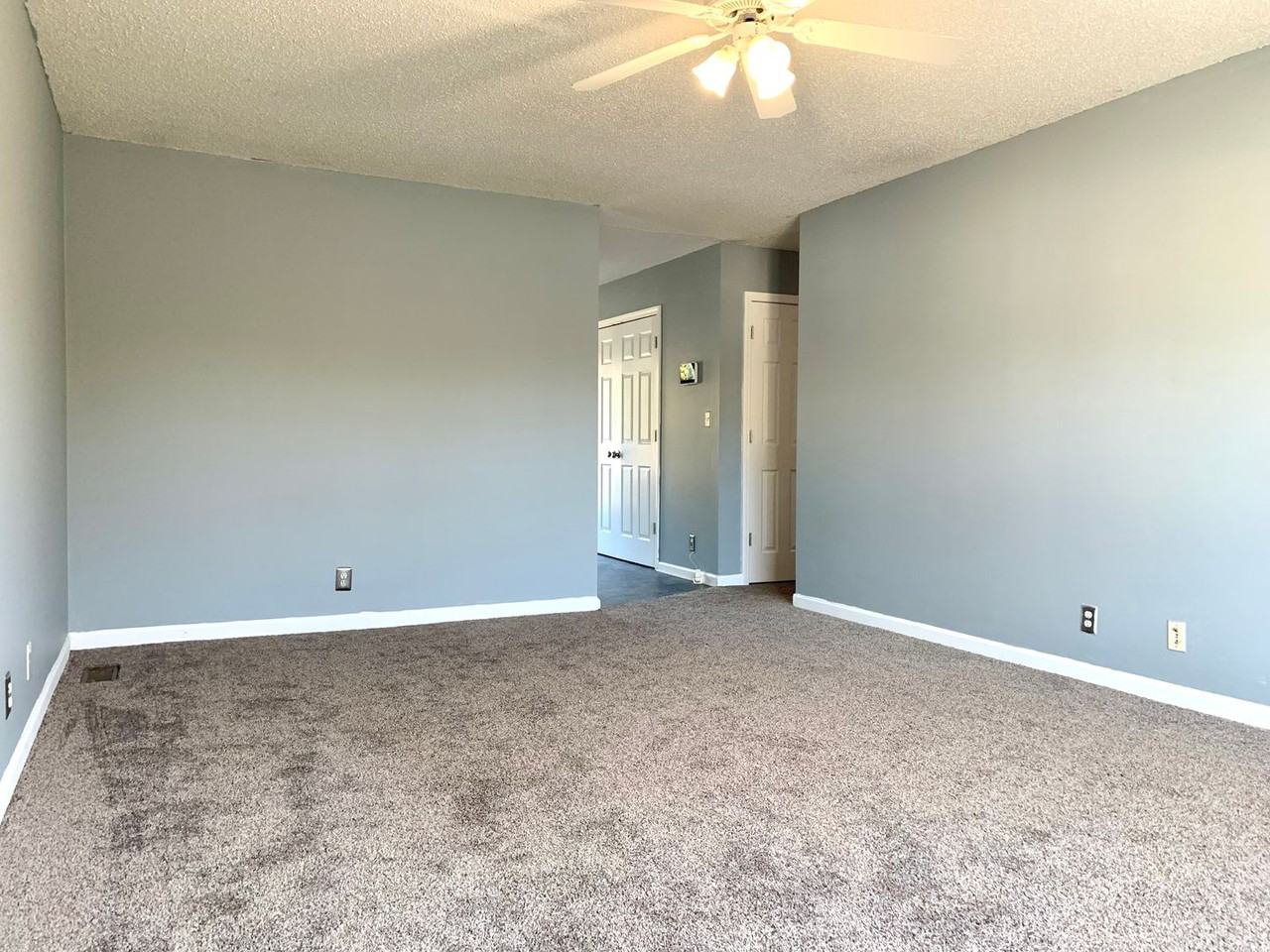 232 Senator Dr - Photo 3 of 22