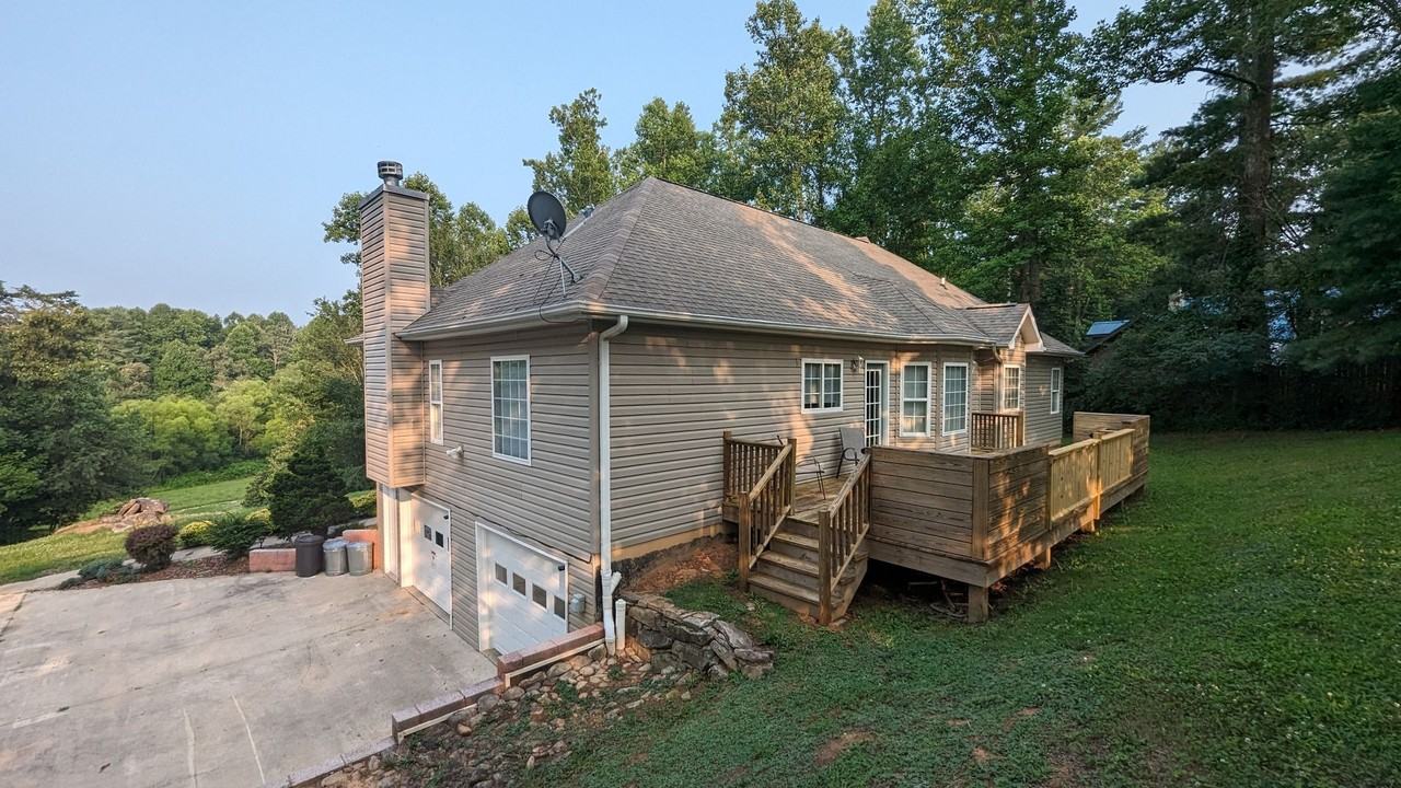 210 Winding Way Ln - Photo 5 of 41