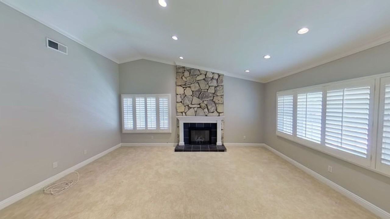11350 Maple St - Photo 2 of 27