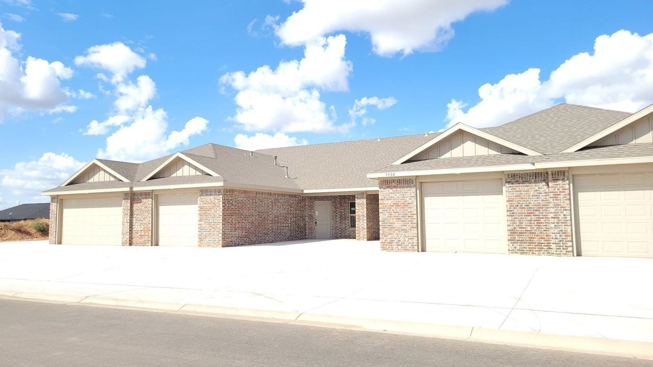 5536 Kemper St - Photo 2 of 15
