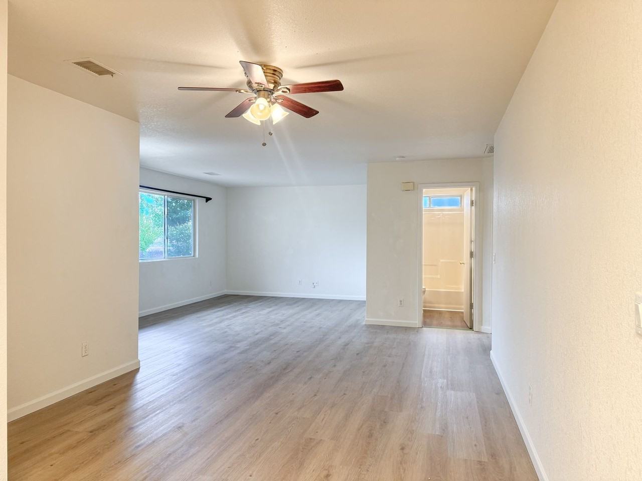 5670 N Towers Dr - Photo 2 of 16