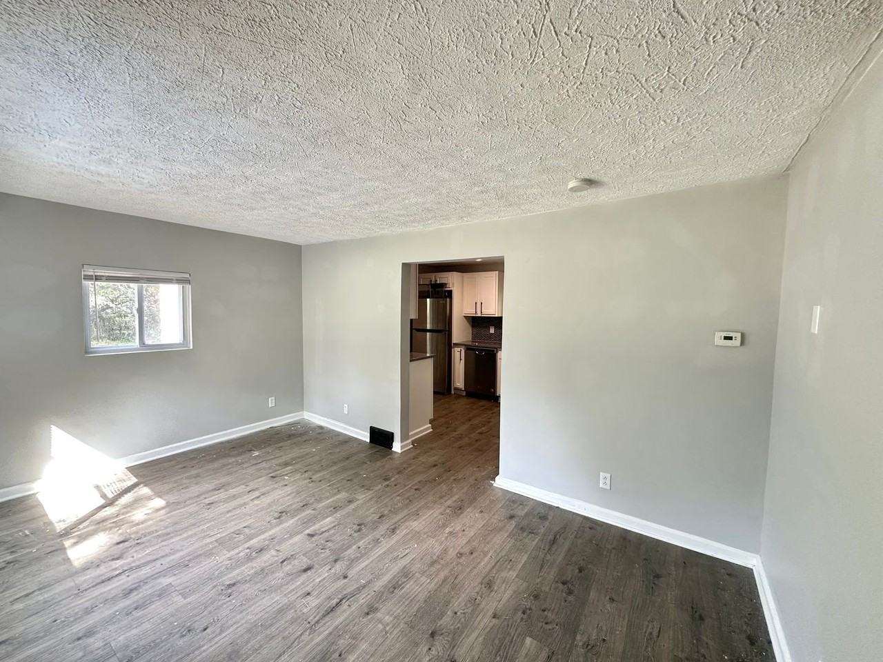 1550 Banfield Street - Photo 2 of 15