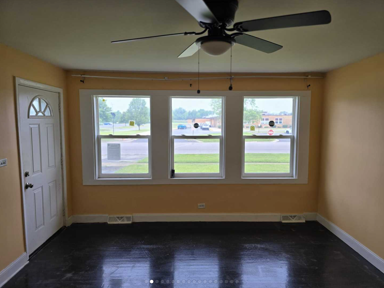 3014 W 163rd St - Photo 2 of 11