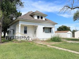 1102 E 6th Ave - Photo 1 of 1