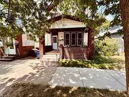 featured image of 1021 Broadway Ave Nw