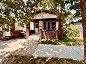 1021 Broadway Ave Nw - Photo 1 of 1