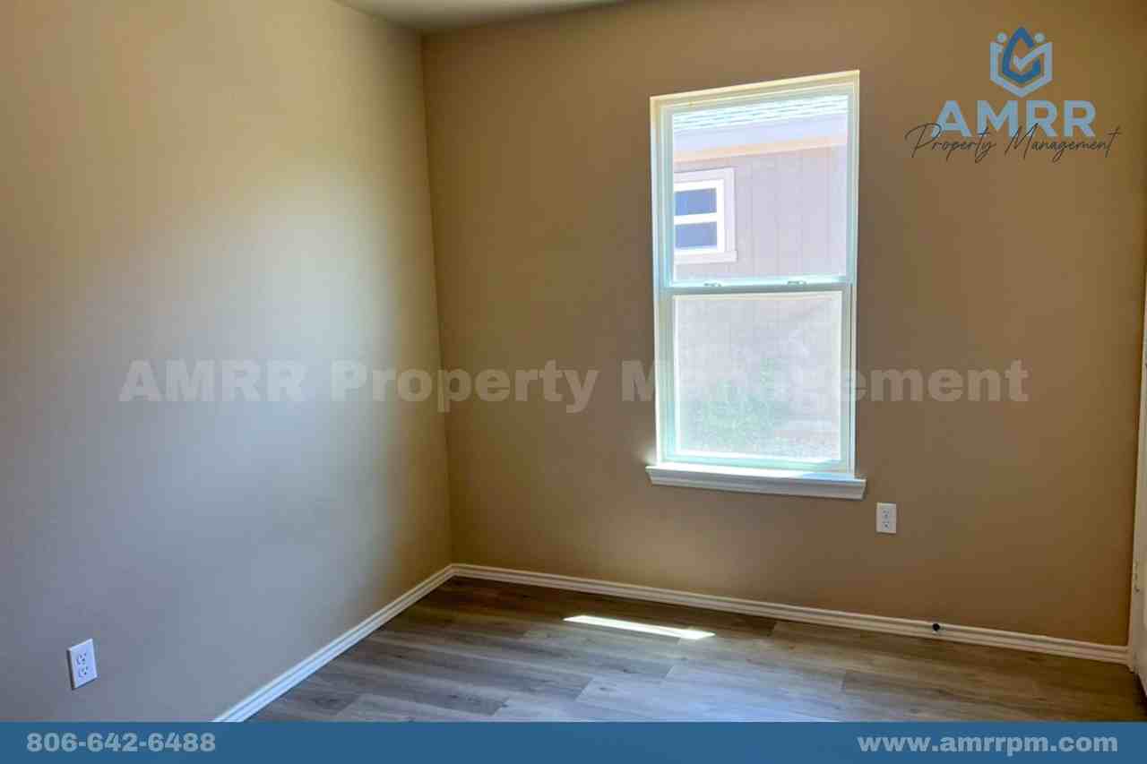 321 N Avenue Q - Photo 2 of 21