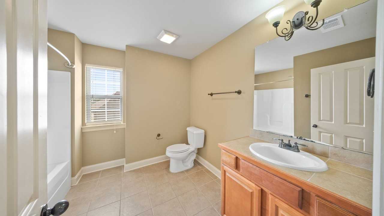 13819 Stone Gate Drive - Photo 7 of 13