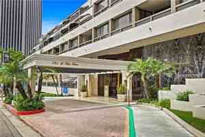 featured image of 121 S Hope St #318